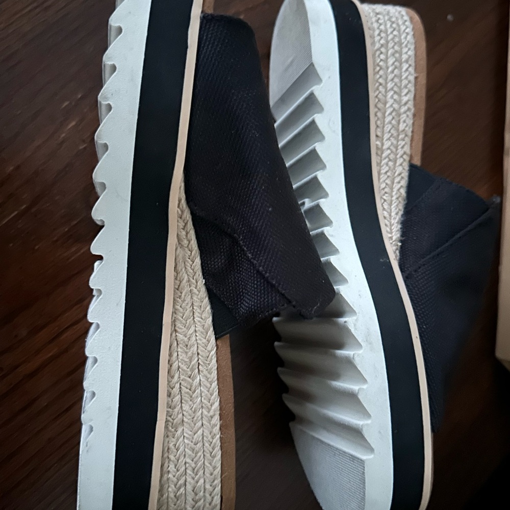 TOMS Black Canvas Mules - Picture 4 of 6